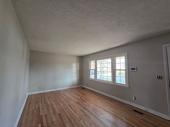 2nd image of 5426 Silver Pine Ct
