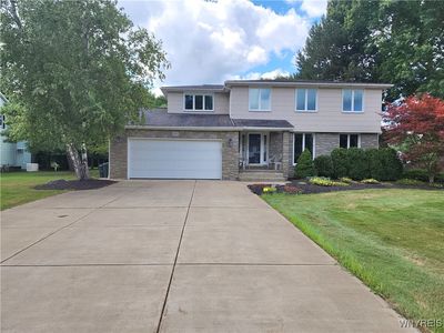 83 Hawthorne Dr, Orchard Park, NY, 14127