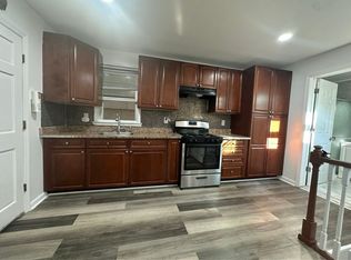 36 E 15th St FLOOR 1, Bayonne, NJ 07002