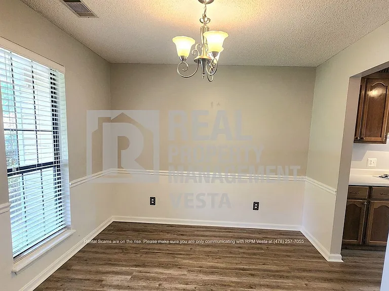 100 Wiley Way — Photo 5