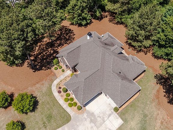 5th image of 105 Freedom Dr