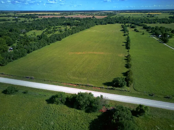 18-000 Kiowa Rd, Parsons, KS 67357