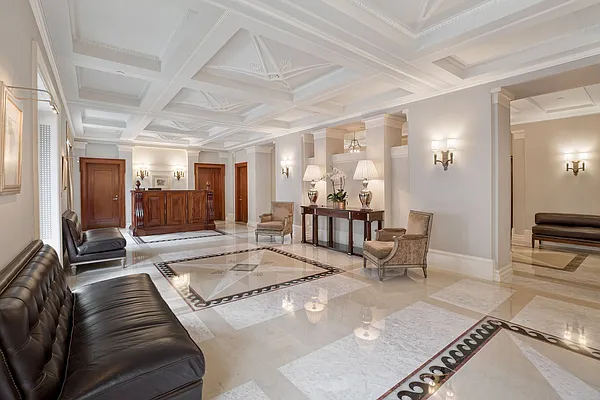 Sold by Sotheby's International Realty | media 11