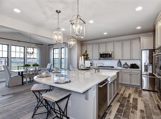22411 E Narrowleaf Cir, Aurora, CO 80016