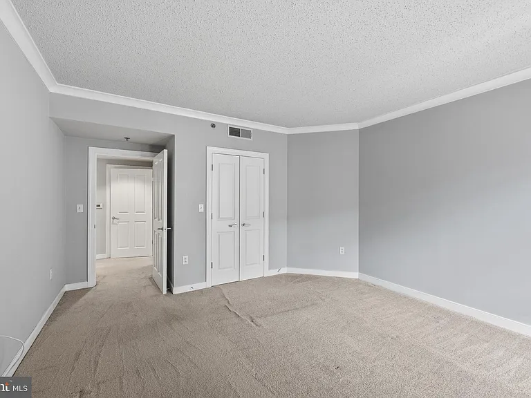 777 7th St NW #1021 — Photo 13