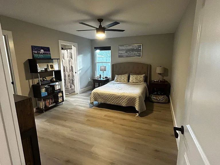 1403 Wilson Ave — Photo 9