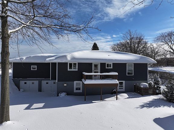 2nd image of 7497 Lake Ave