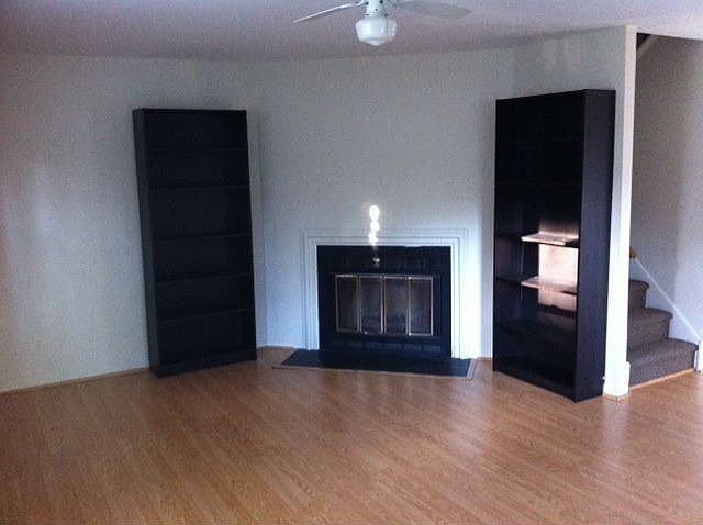 2nd image of 520 Coventry Ln