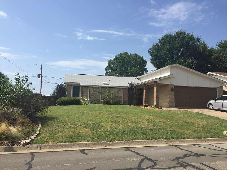 1st image of 914 Lemontree Dr