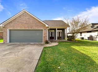 302 Burlington Ave, Broussard, LA 70518