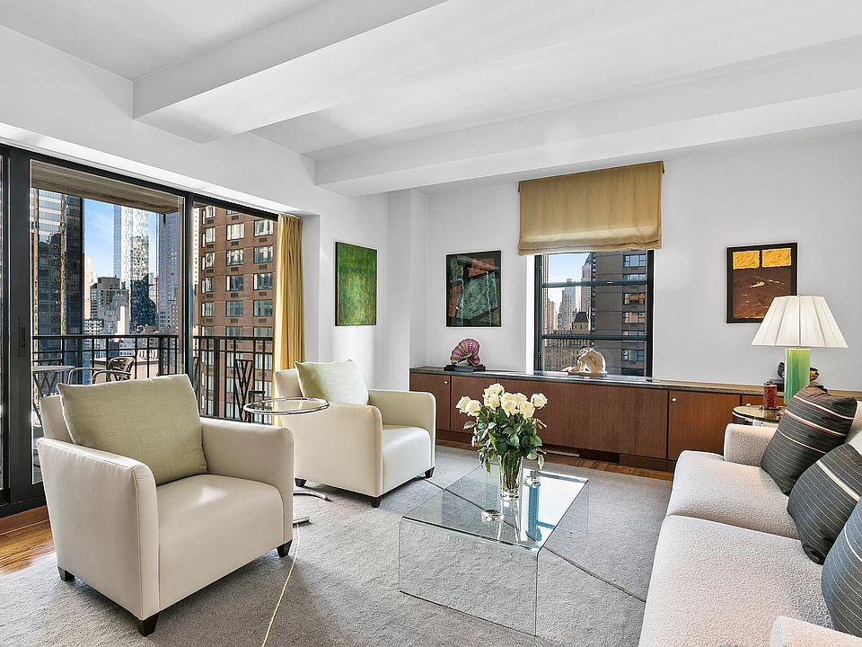 1st image of 43 W 61st St APT 22L