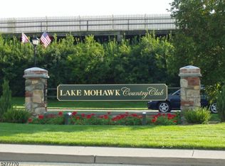 44 Summit Trl, Sparta, NJ 07871