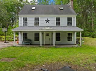 98 Mountain Rd, Cape Neddick, ME 03902