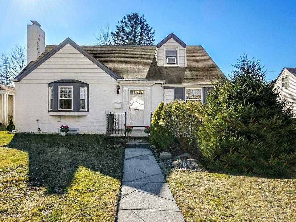 1st image of 652 Lakeview Ave