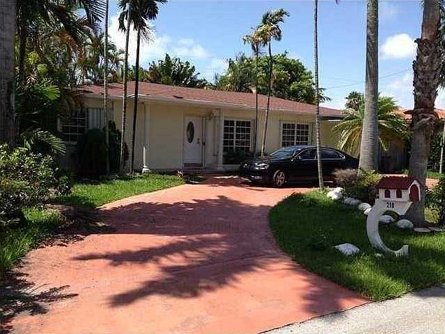 1st image of 210 188th St