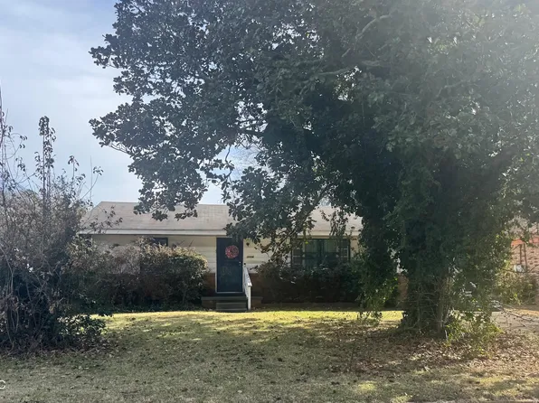 3726 Westchester Dr, Jackson, MS 39213