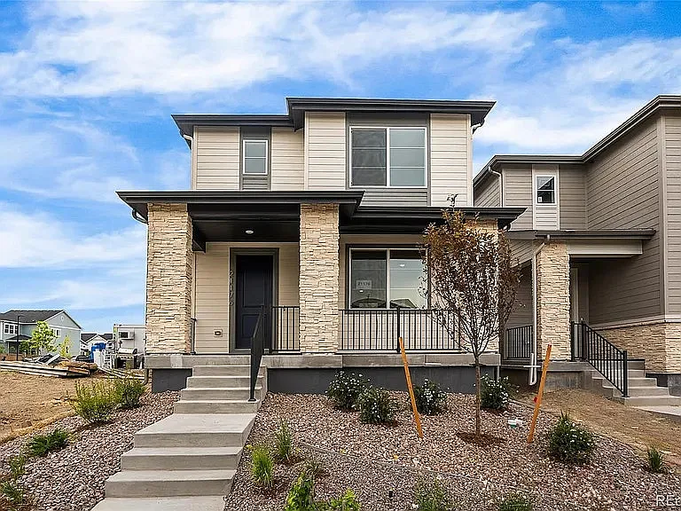 21176 East 62nd Drive — Photo 3