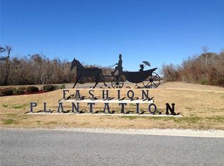 300 S Fashion Blvd, Hahnville, LA 70057