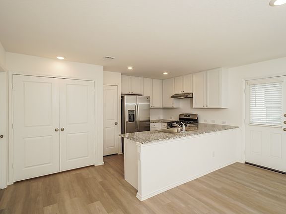 3rd image of 4243 Southton Mere