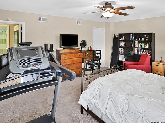 5th image of 2233 LOTUS BLOSSOM ST