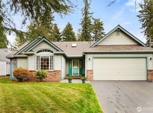 2215 Holiday Pl NW, Bremerton, WA