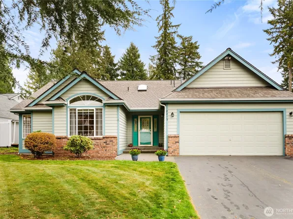 2215 Holiday Place NW, Bremerton, WA 98312