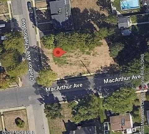 3rd image of 172 Chelton Avenue