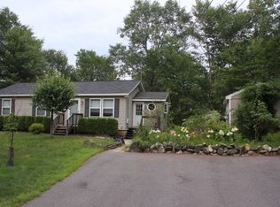 87 S Sugar Hill Rd, Weare, NH 03281