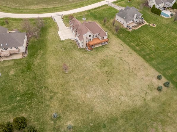 9259 E Hayrack Trl, Stillman Valley, IL 61084