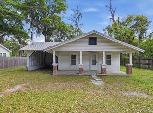 119 NE 1st St, Williston, FL 32696