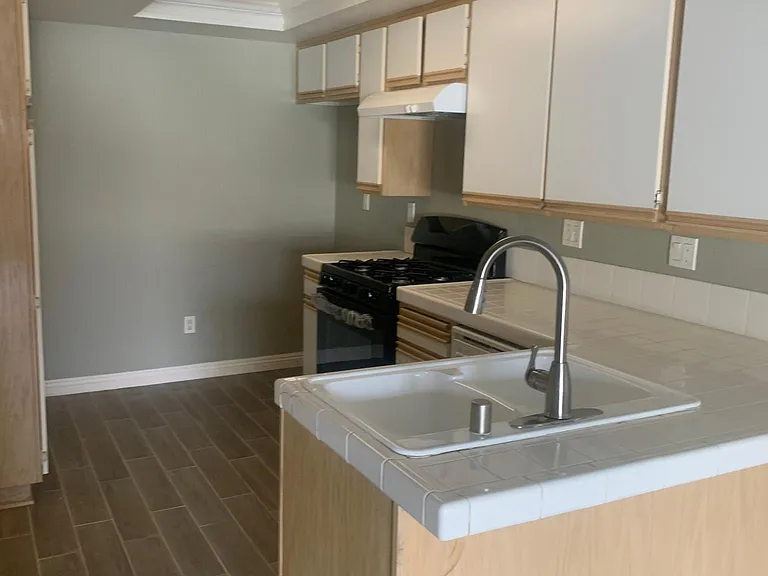 44526 15th St E #7 — Photo 3