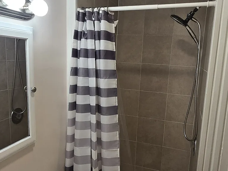 5A Hart St #5A — Photo 10