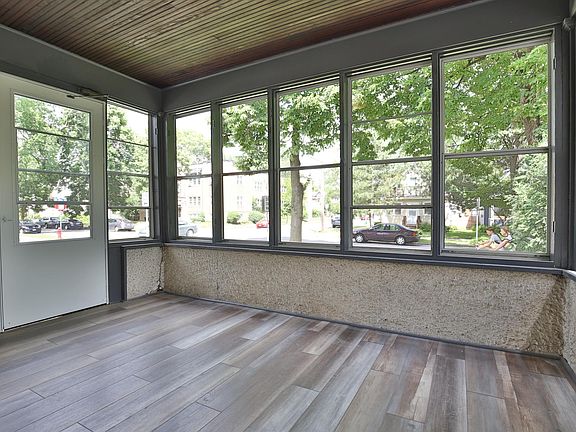 5th image of 3500 Garfield Ave #2