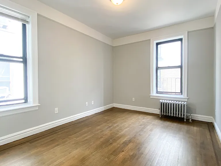 28-25 34th St #43 — Photo 7