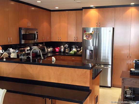 3rd image of 201 Crandon Blvd APT 728