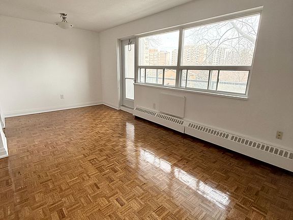 3rd image of 50 East St #301