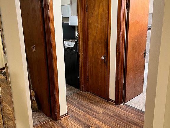 4th image of 14302 S Stewart Ave
