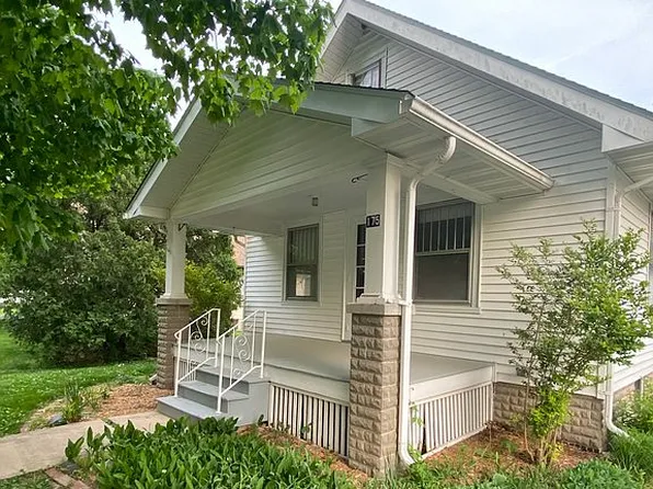 175 E Broadway St, Argenta, IL 62501