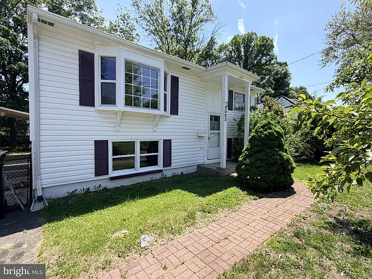 10003 Lomond Dr — Photo 4