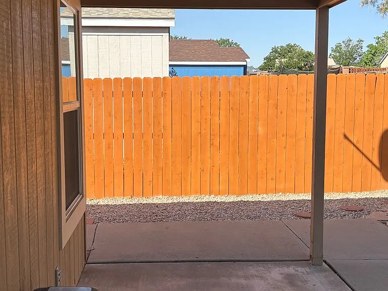 2125 Sierra Ln NE — Photo 31