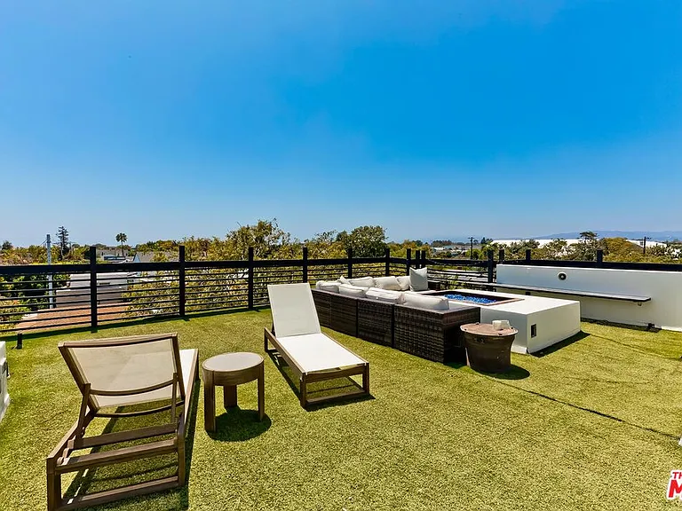 3256 Cabrillo Blvd — Photo 22