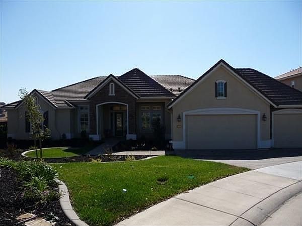 1st image of 3276 Bordeaux Dr
