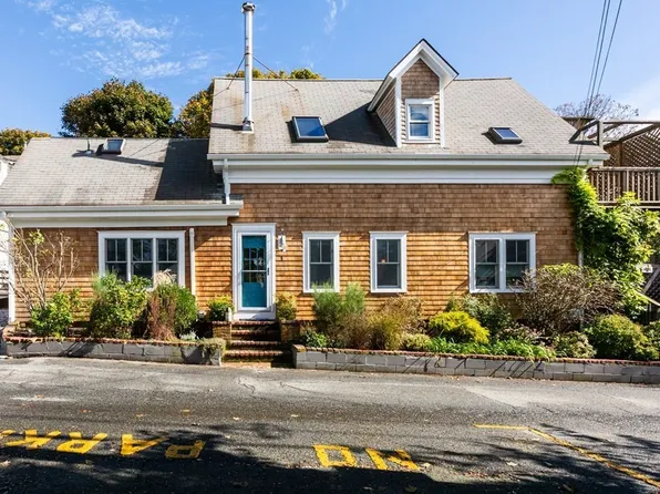 5 Brewster St #1, Provincetown, MA 02657