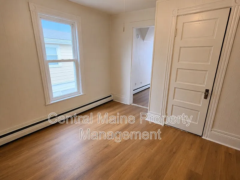 1 bed, 1.0 bath, $850 — Photo 3