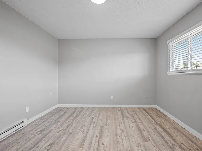 Eastside Village Apartments — Photo 30