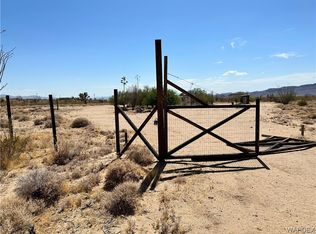 13581 S Cortaro Rd, Yucca, AZ 86438