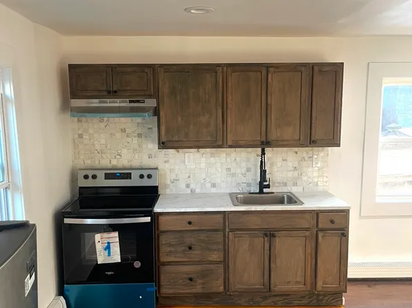 366 Bergen Avenue image 4 of 9