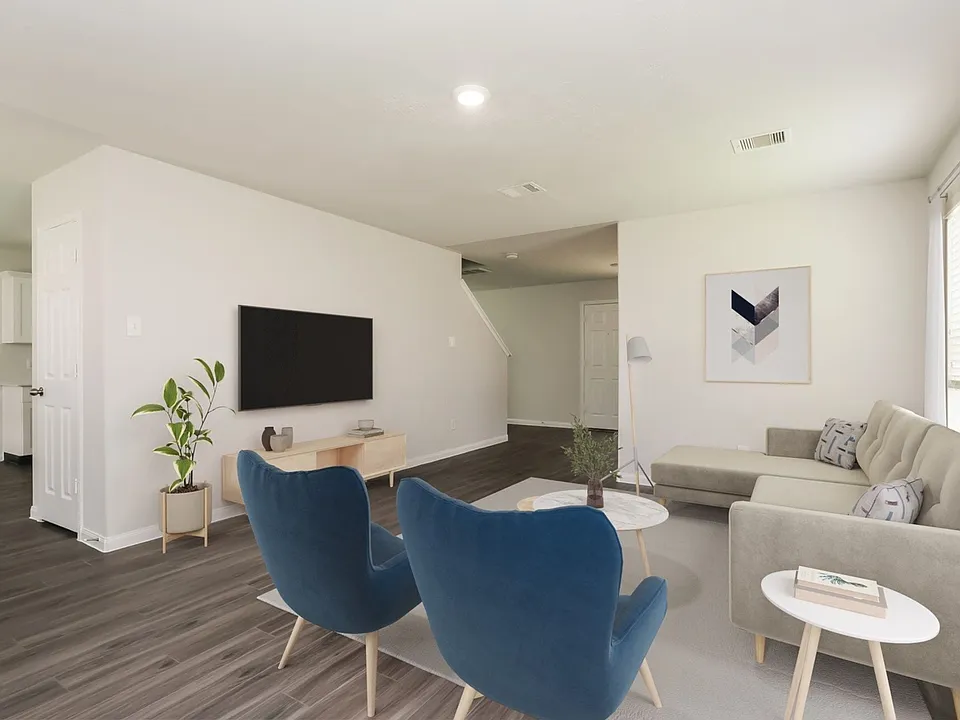 7602 Cypress Vine