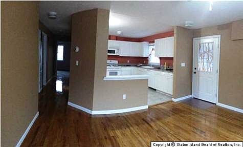 4th image of 43 Shaughnessy Ln