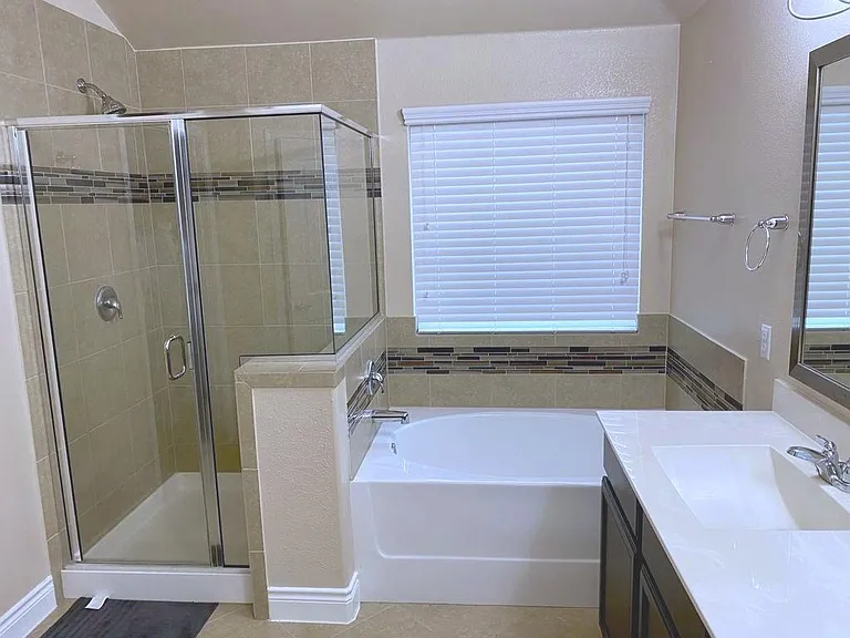 313 Summer Pointe Dr — Photo 18